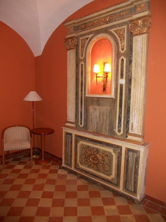 Sumaiya El Palacio كوريا المظهر الخارجي الصورة