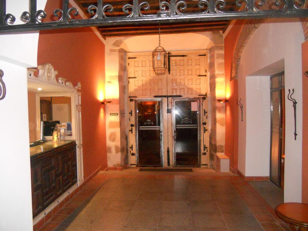 Sumaiya El Palacio كوريا المظهر الخارجي الصورة